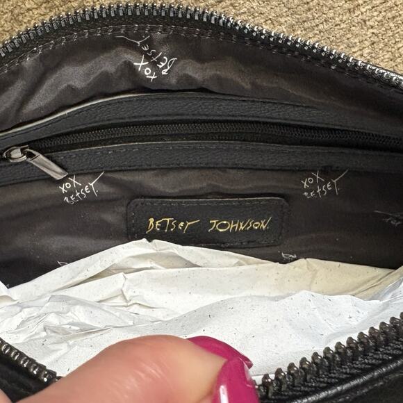 BETSEY JOHNSON Skull Studs BLK LTR Quilted Hobo Shoulder Bag Halloween Goth Y2K - Picture 13 of 16